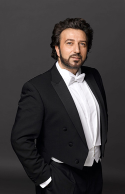 El tenore Cristian Lanza.