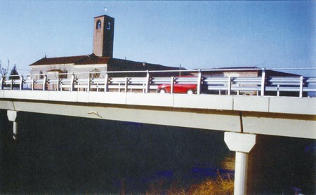 El novo ponte in cemento (1991).