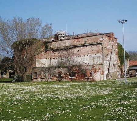 El Castelo de la Lupa.