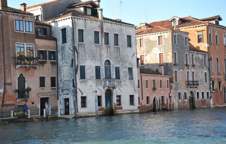 A Venessia no ghe ze stà croi su ste antiche abitassion. (foto Armando Mondin)